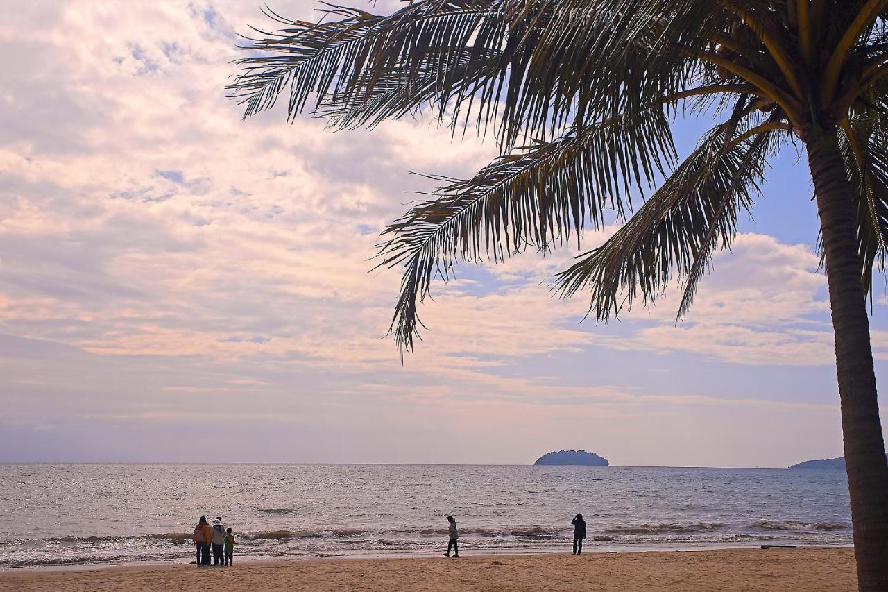 Aa Residen Luxury Condo Homestay 18Mins Walk Tanjung Aru Beach & Golf Course, Not Beach Side Resort Kota Kinabalu Eksteriør billede