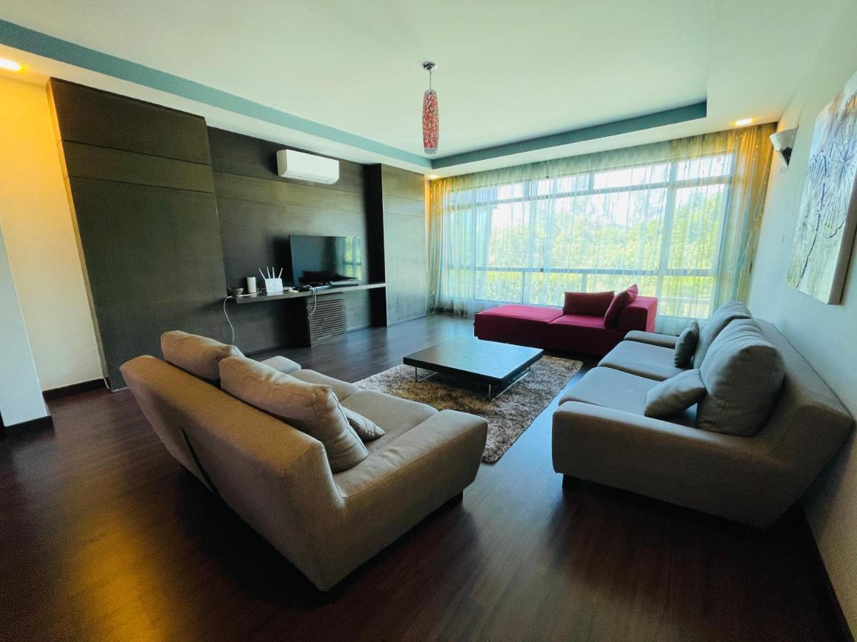 Aa Residen Luxury Condo Homestay 18Mins Walk Tanjung Aru Beach & Golf Course, Not Beach Side Resort Kota Kinabalu Eksteriør billede