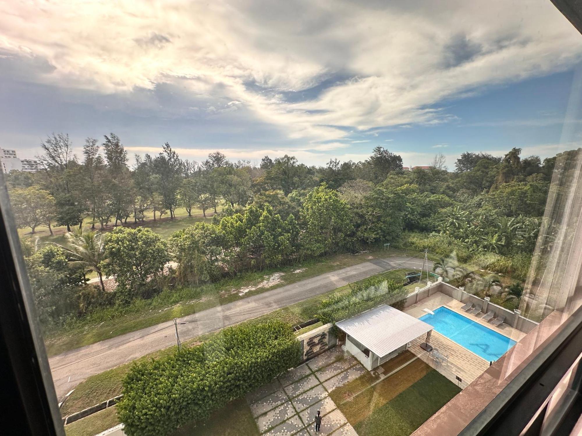 Aa Residen Luxury Condo Homestay 18Mins Walk Tanjung Aru Beach & Golf Course, Not Beach Side Resort Kota Kinabalu Eksteriør billede